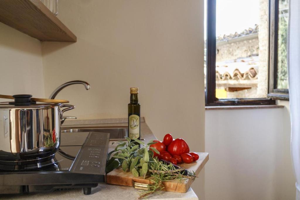 Relais Borgo Lizori Country House Campello sul Clitunno Exteriér fotografie