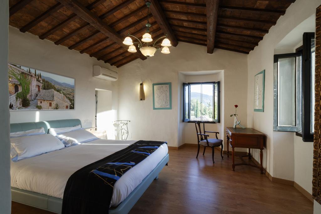 Relais Borgo Lizori Country House Campello sul Clitunno Exteriér fotografie