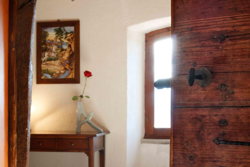 Relais Borgo Lizori Country House Campello sul Clitunno Exteriér fotografie