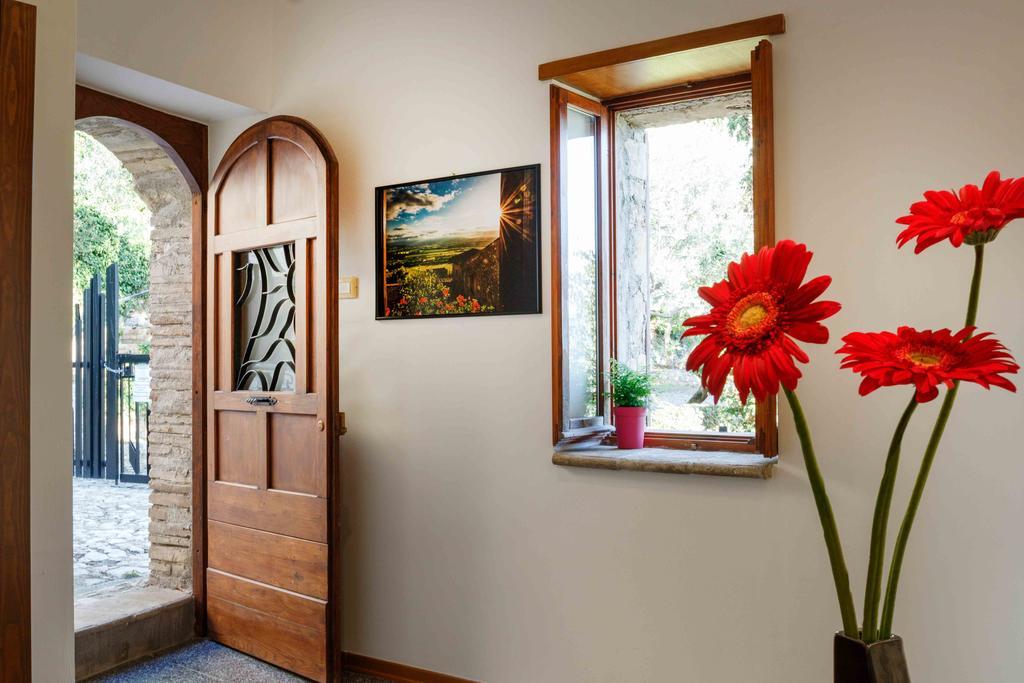 Relais Borgo Lizori Country House Campello sul Clitunno Exteriér fotografie