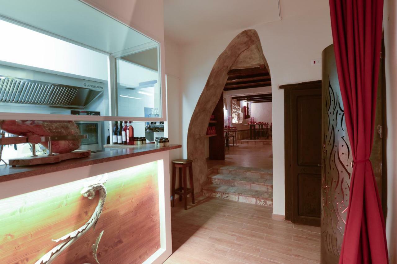 Relais Borgo Lizori Country House Campello sul Clitunno Exteriér fotografie