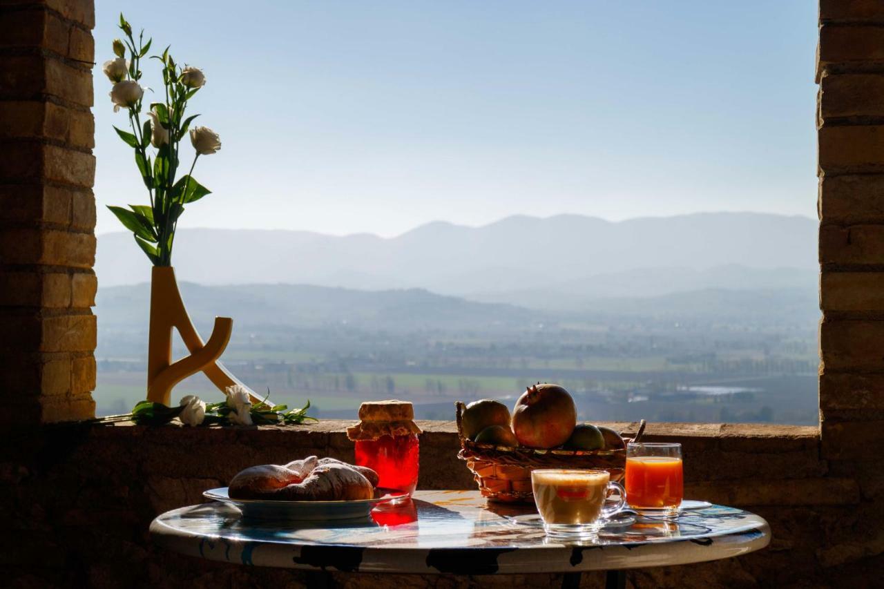 Relais Borgo Lizori Country House Campello sul Clitunno Exteriér fotografie