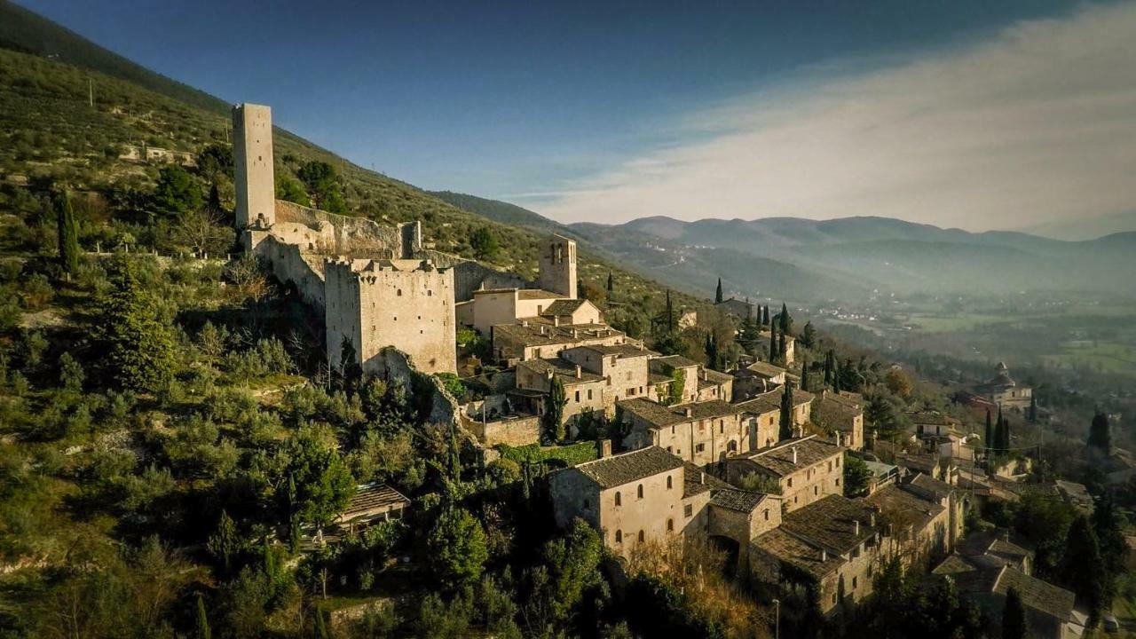 Relais Borgo Lizori Country House Campello sul Clitunno Exteriér fotografie